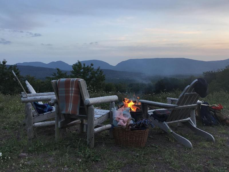 Deer Mountain Inn image