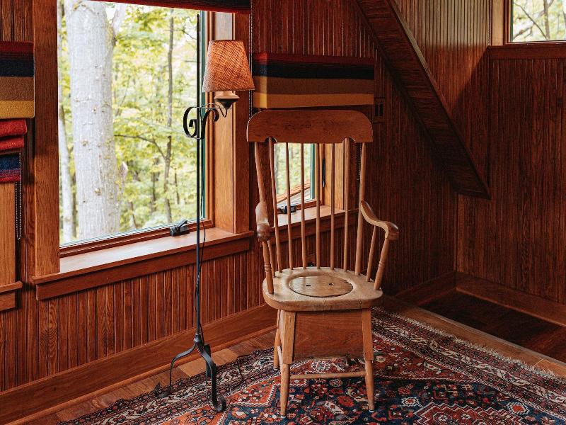 Deer Mountain Inn image