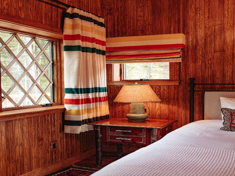 Deer Mountain Inn image