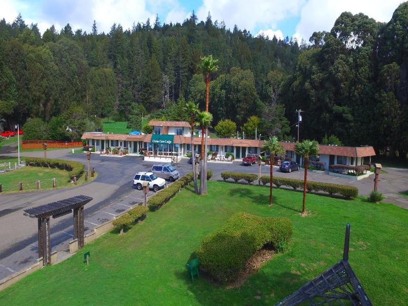 Ocean Cove Lodge image