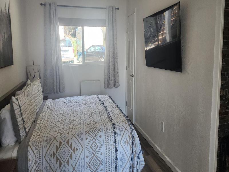 Ocean Cove Lodge image