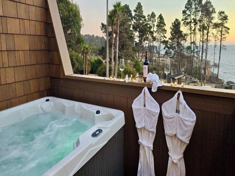 Ocean Cove Lodge image