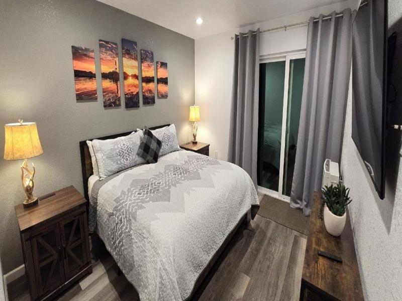 Ocean Cove Lodge image