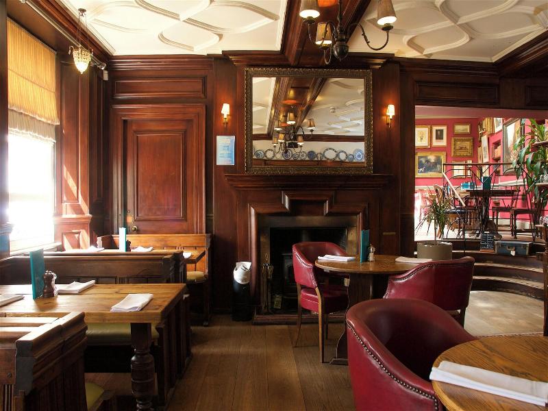 Crown Hotel image