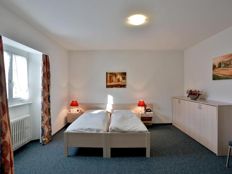 Hotel Du Port image