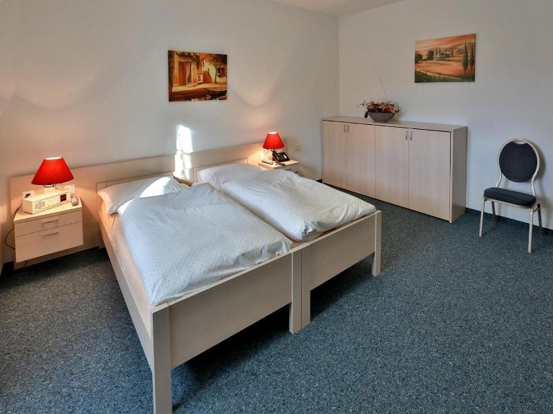 Hotel Du Port image