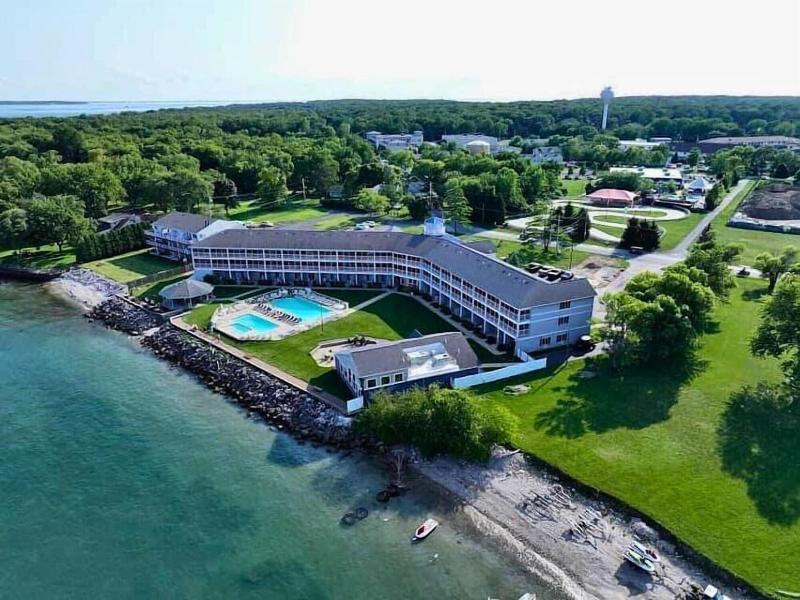 Bayshore Resort At Put In Bay image