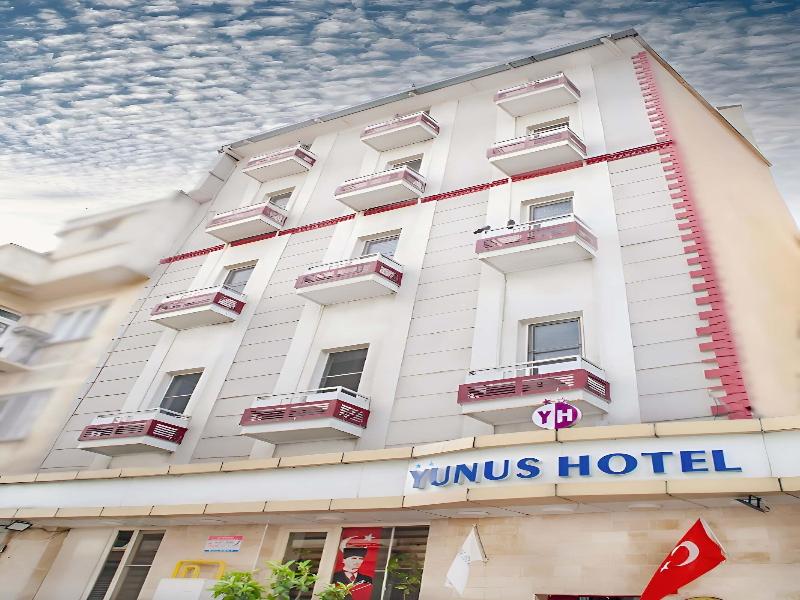 Yunus Hotel
