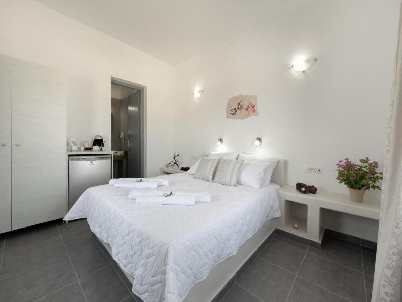 Pancratium Villas Suites gallery photo 9