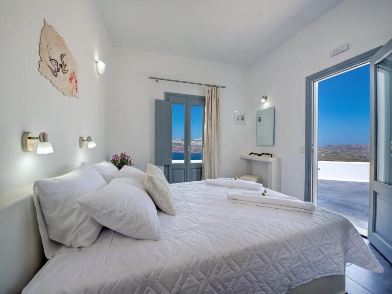 Pancratium Villas Suites gallery photo 15