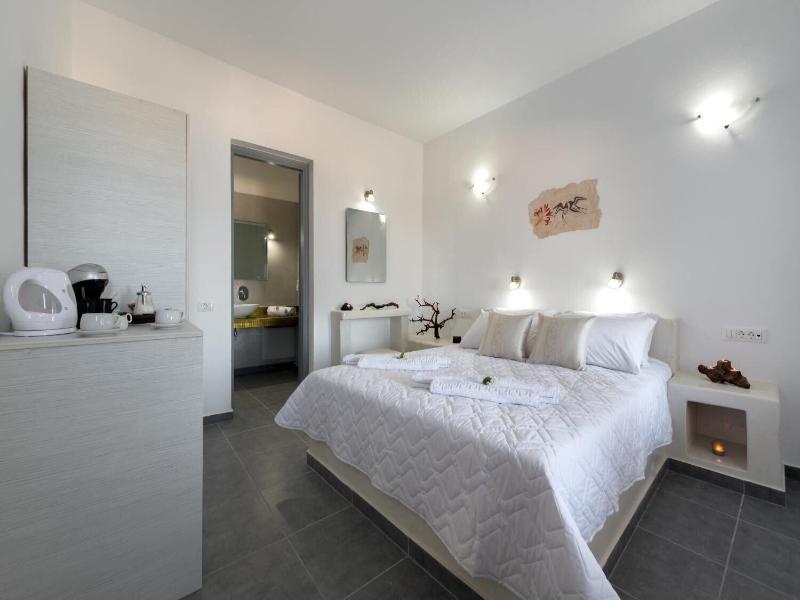 Pancratium Villas Suites gallery photo 16