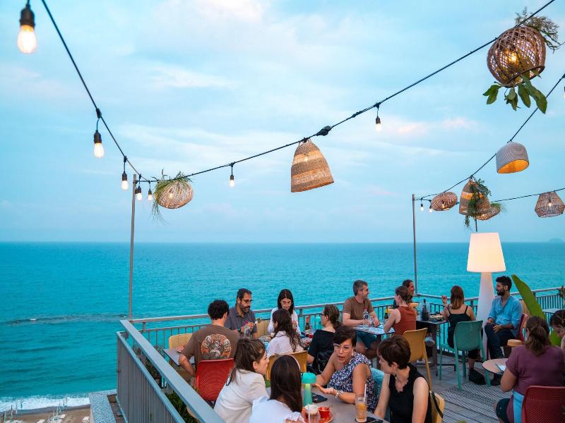 Hotel Jolly Roger image