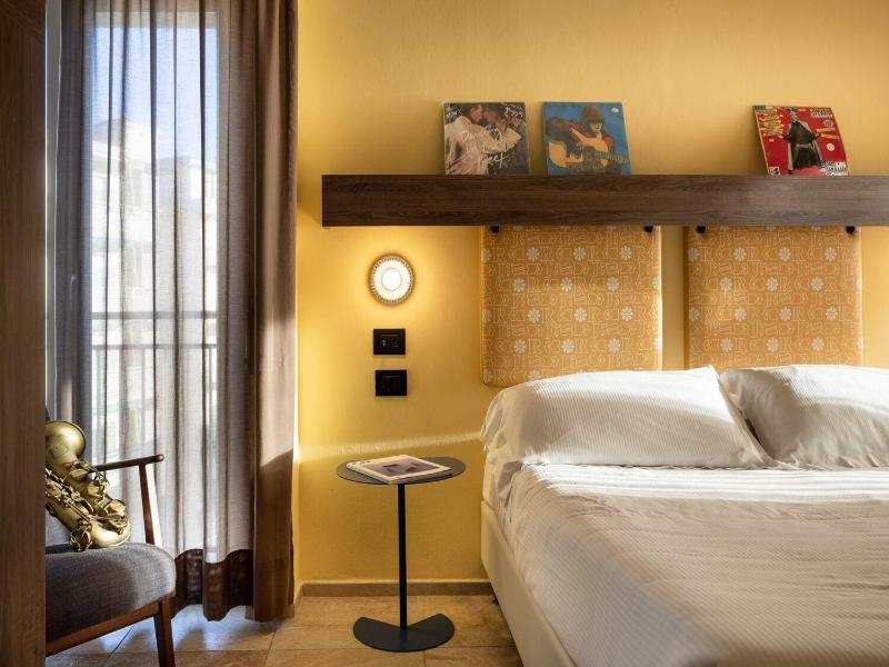 Hotel Jolly Roger image