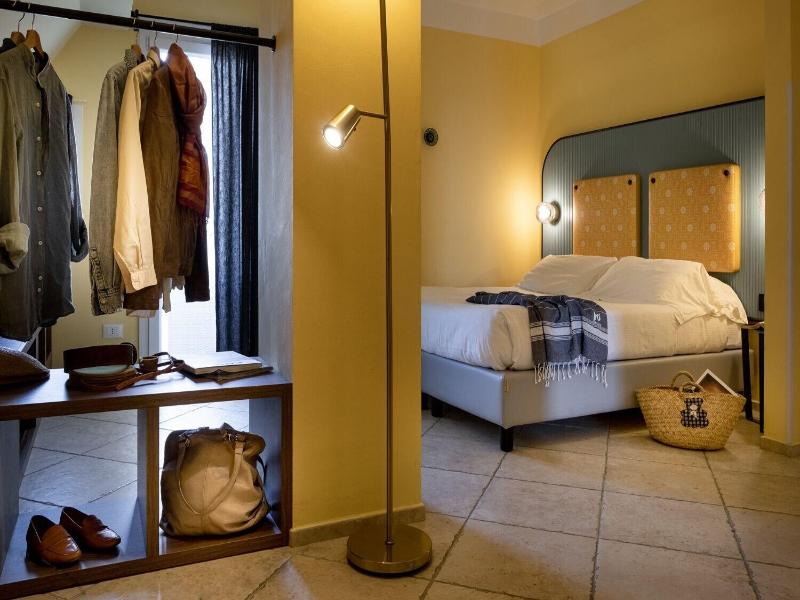Hotel Jolly Roger image