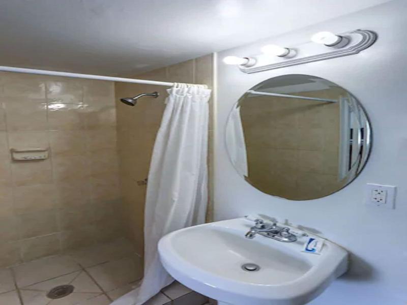 Richard S Hotel image