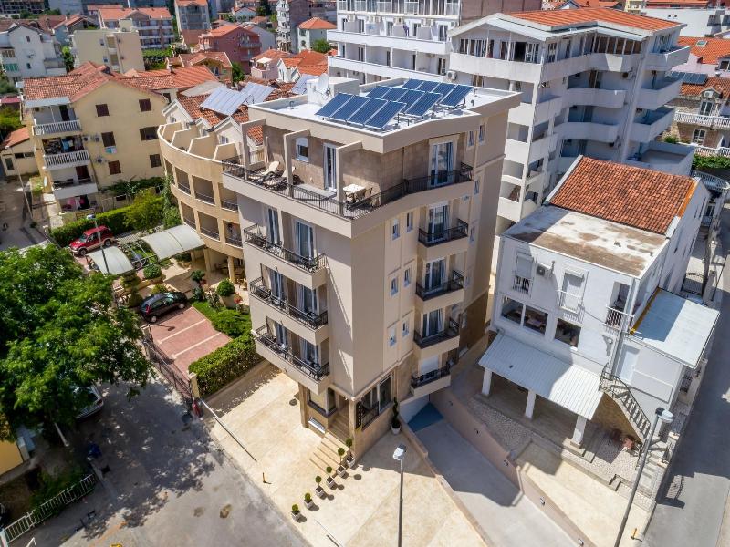 Almare Apartments Budva image