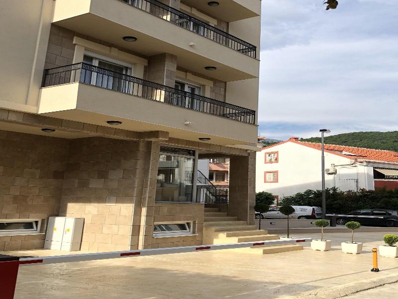 Almare Apartments Budva image