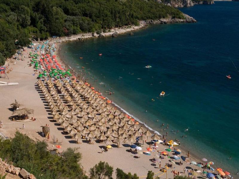 Almare Apartments Budva image
