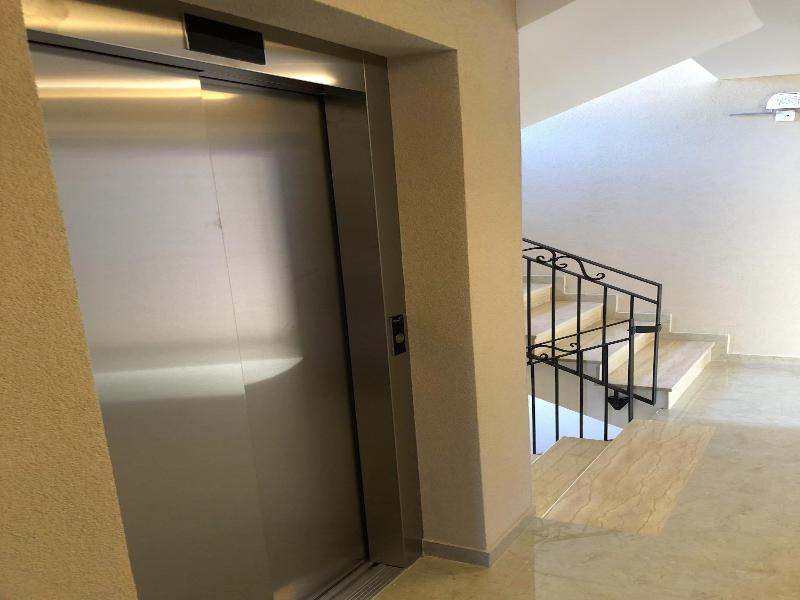 Almare Apartments Budva image