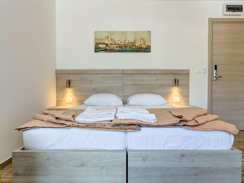 Almare Apartments Budva image