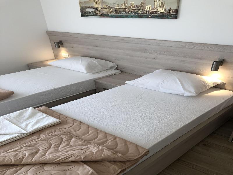 Almare Apartments Budva image