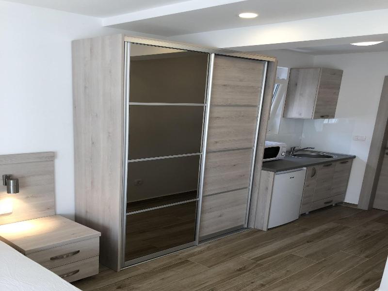 Almare Apartments Budva image