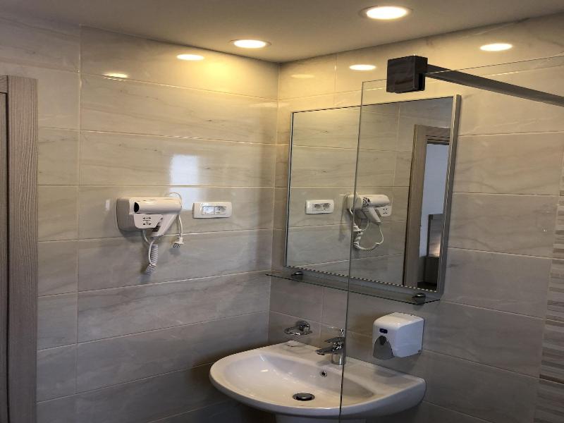 Almare Apartments Budva image