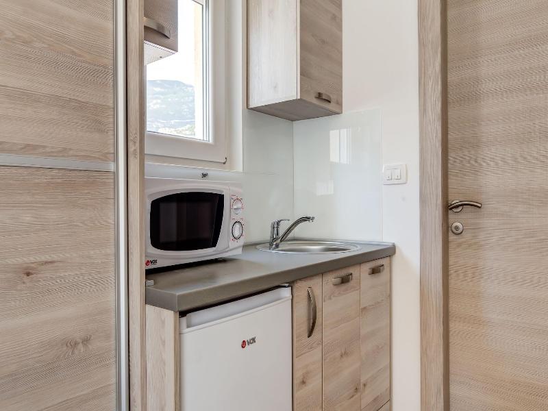 Almare Apartments Budva image