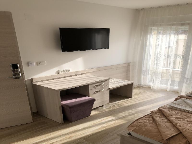 Almare Apartments Budva image