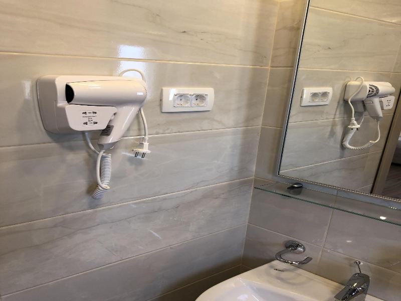 Almare Apartments Budva image