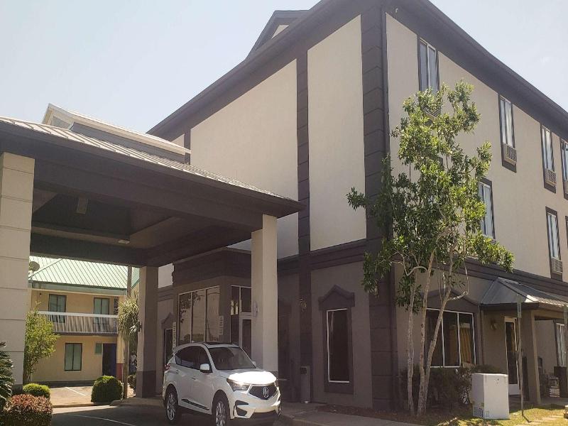 Motel 6 Mobile Al Airport Blvd image