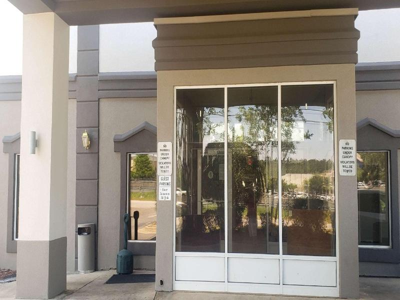 Motel 6 Mobile Al Airport Blvd image
