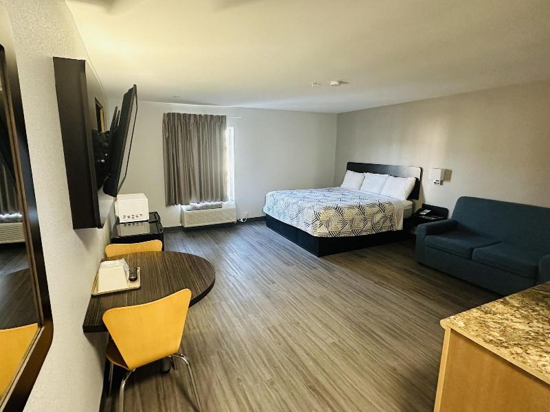 Motel 6 Mobile Al Airport Blvd image
