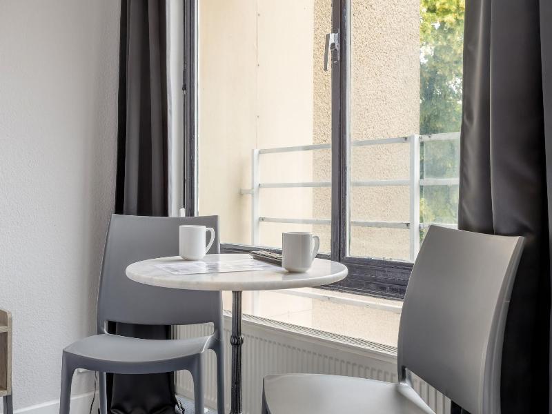 Icke Apartments image