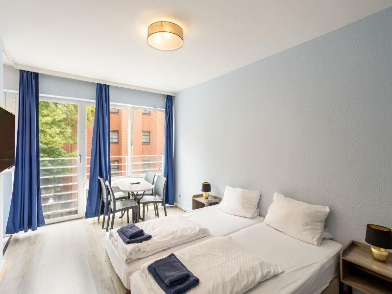 Icke Apartments image