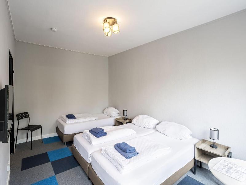 Icke Apartments image