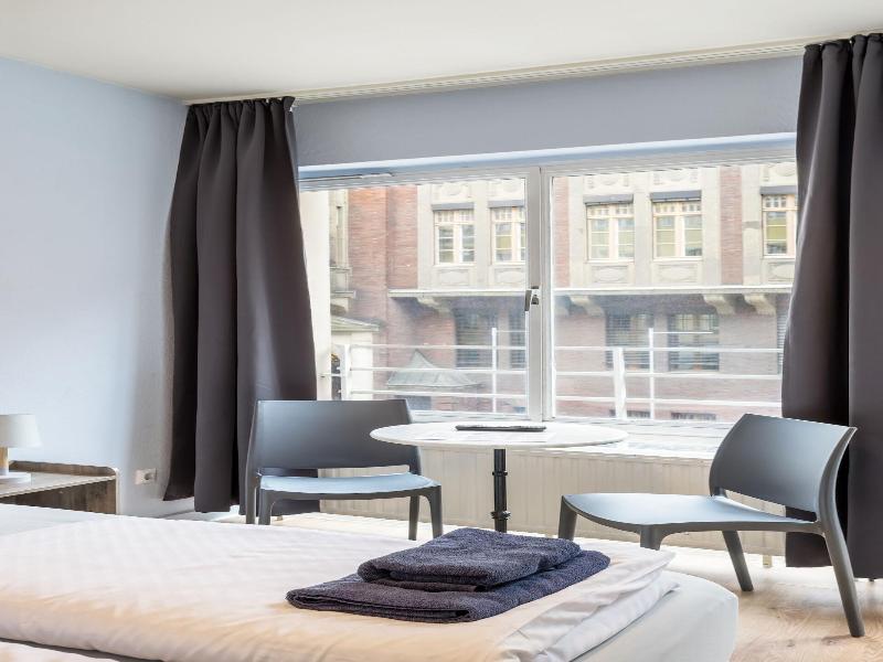 Icke Apartments image