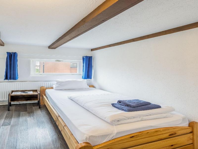 Icke Apartments image