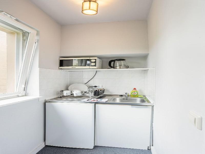 Icke Apartments image