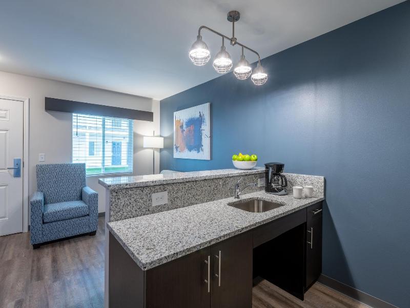 Stay Apt Suites Alexandria Fort Belvoir image