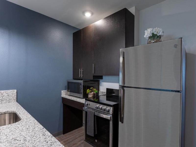 Stay Apt Suites Alexandria Fort Belvoir image
