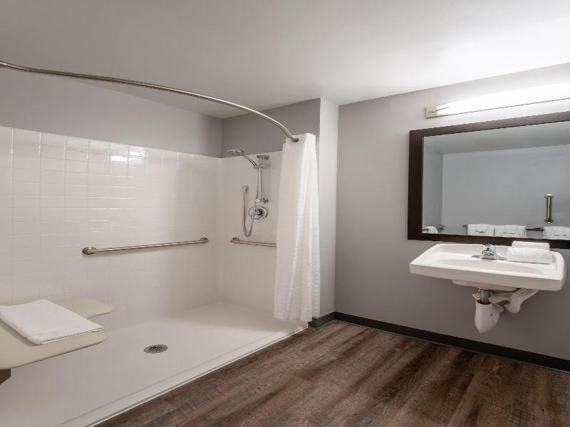 Stay Apt Suites Alexandria Fort Belvoir image