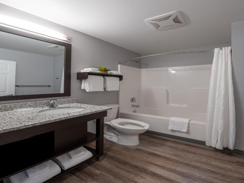Stay Apt Suites Alexandria Fort Belvoir image