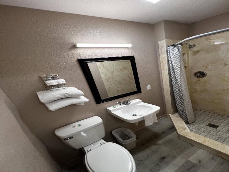 The 409 Bolivar Beach Hotel 4