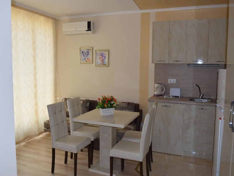 Wyndham Garden Westlake image