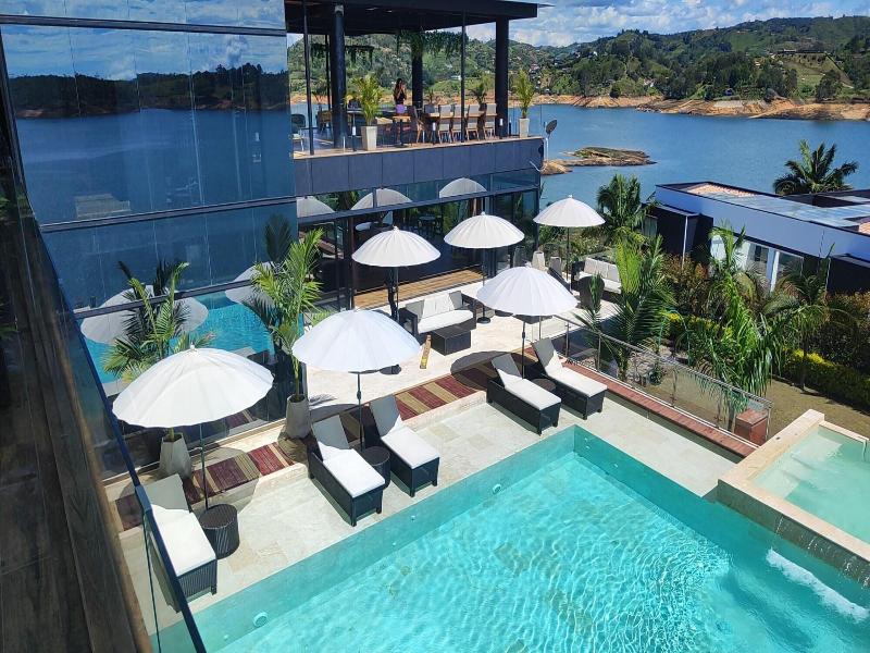 Vivanti Resort image