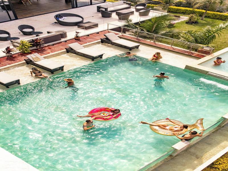 Vivanti Resort image