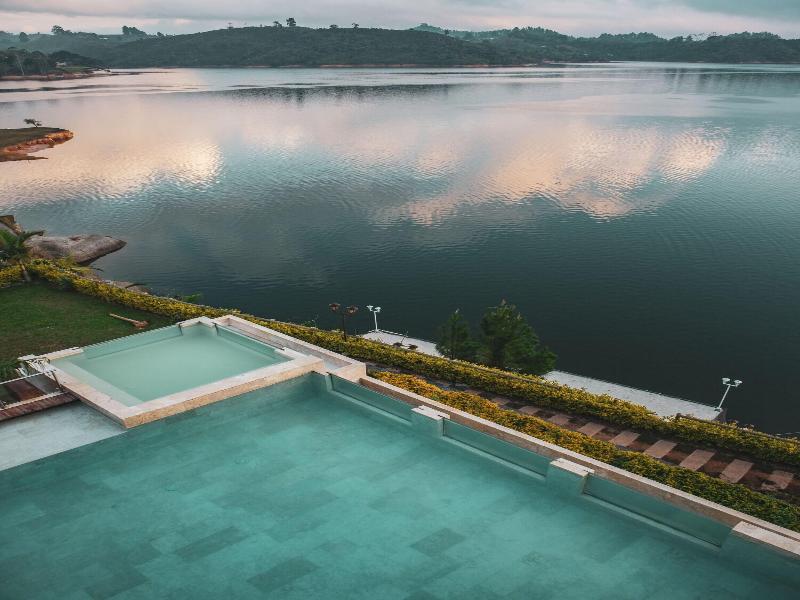 Vivanti Resort image