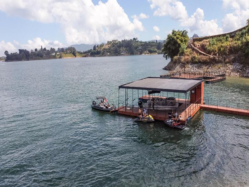 Vivanti Resort image
