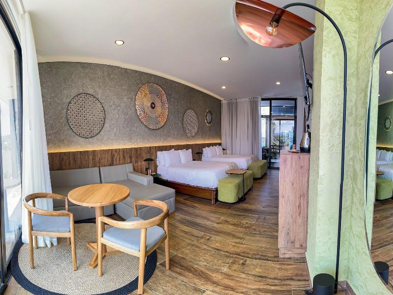 Vivanti Resort image